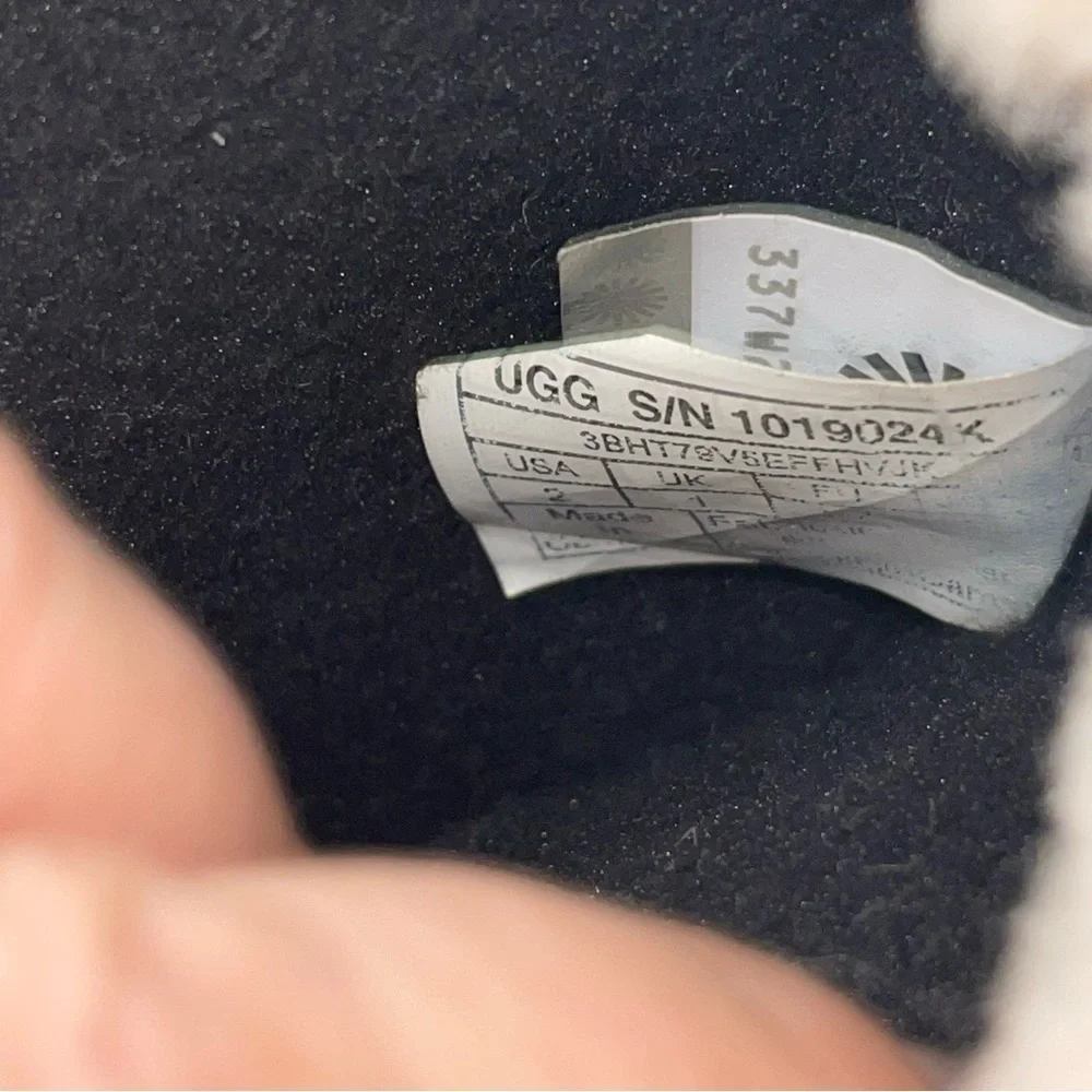UGG Ludwig Kids Boots Size 2